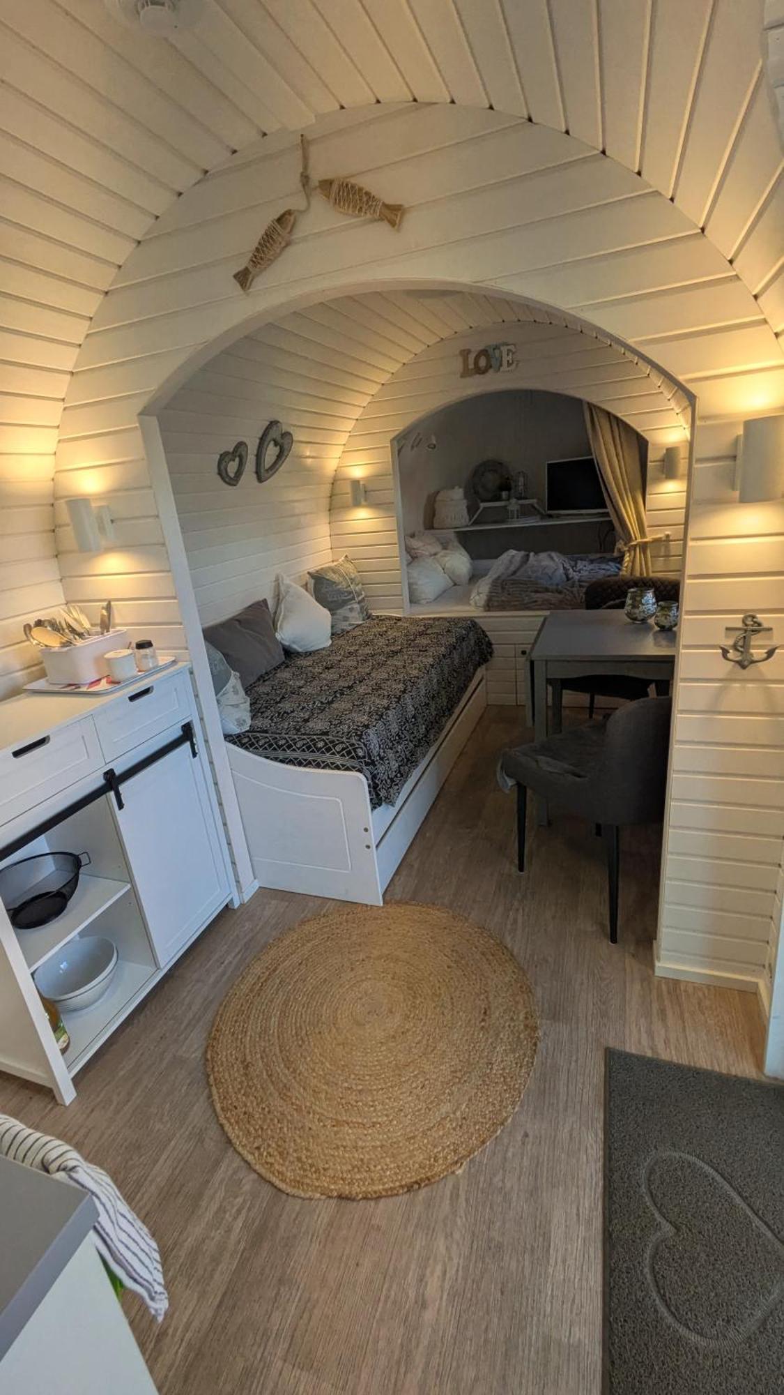 Bettis - Uebernachten Im Iglu-Tinyhaus Tostedt  Экстерьер фото